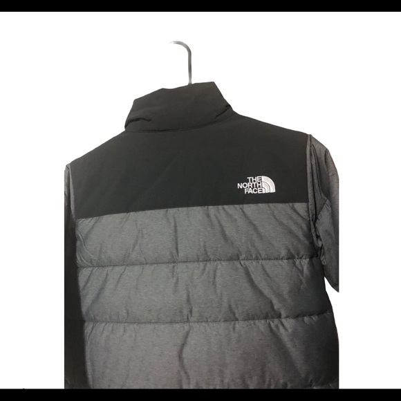 North face jacket for boys Size 14-16 - Picture 2 of 4
